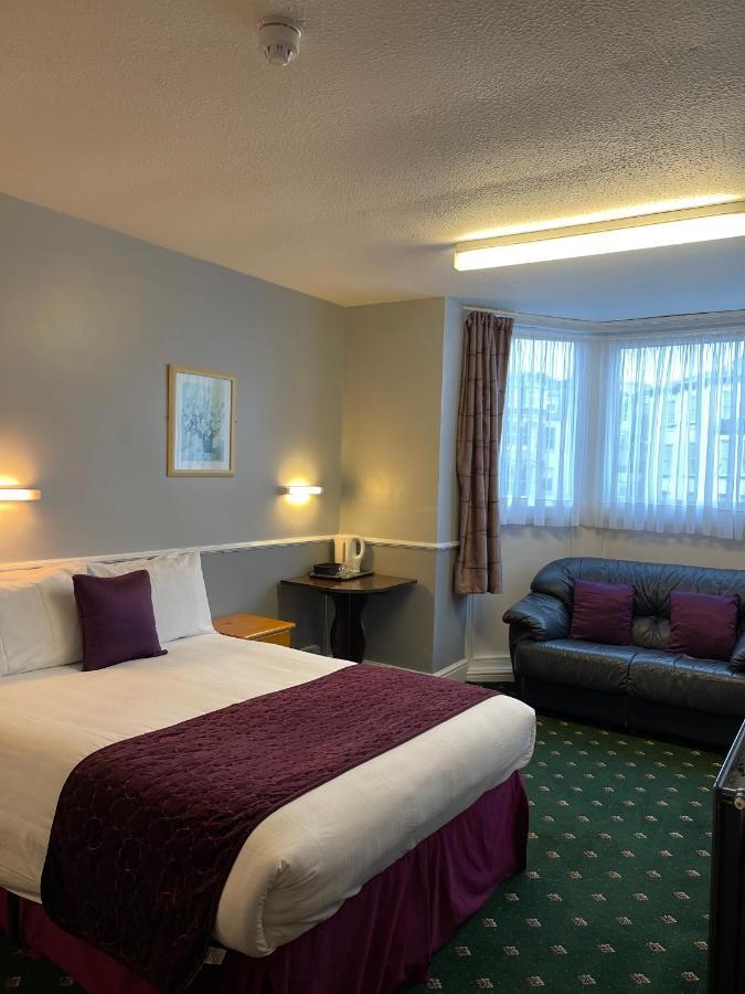 Palm Court B&B Ильфракомб Экстерьер фото