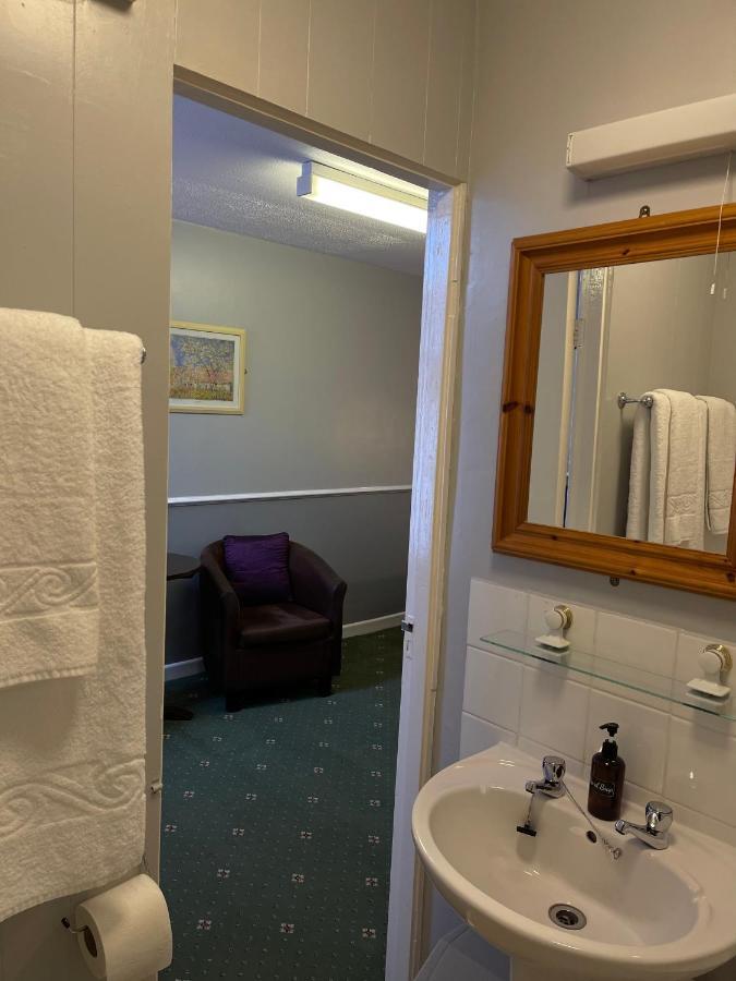 Palm Court B&B Ильфракомб Экстерьер фото