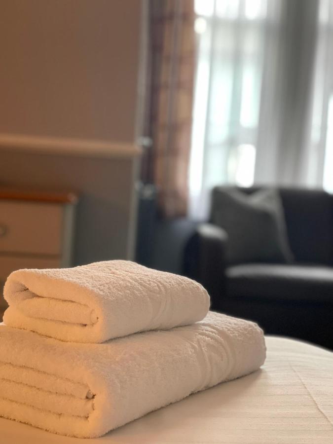 Palm Court B&B Ильфракомб Экстерьер фото